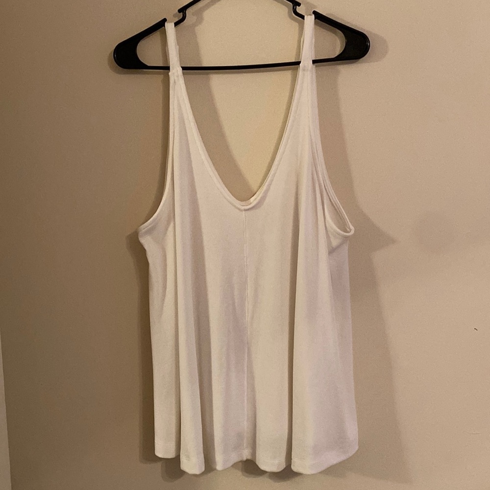 ⭐️ Wishlist Ribbed Tank S/M